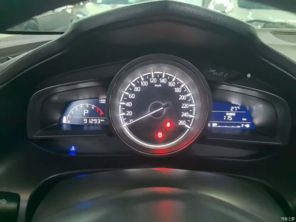 Mazda Mazda3, 2018 12