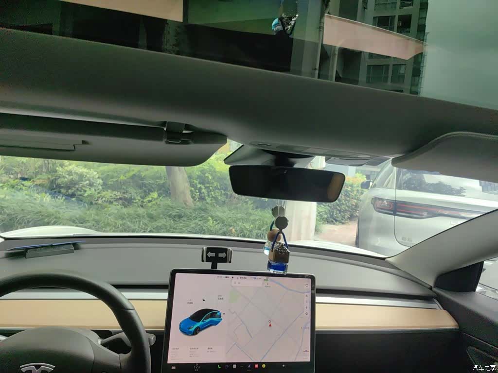 Tesla Model 3, 2020 9