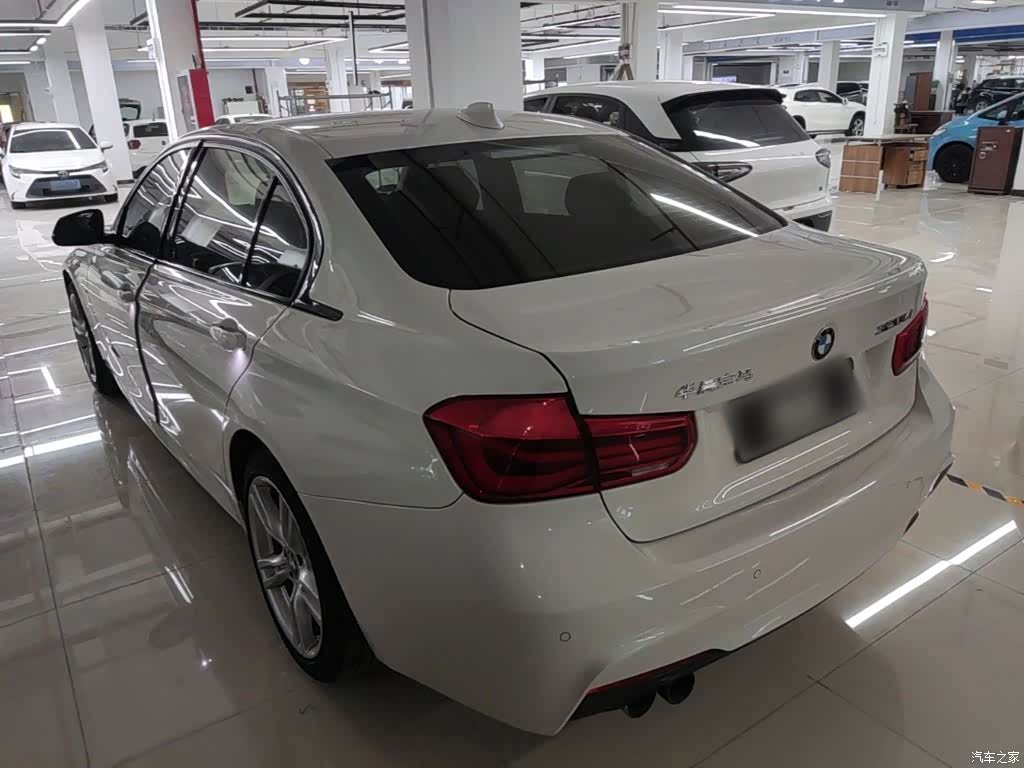BMW 3 Series, 2018 все фото