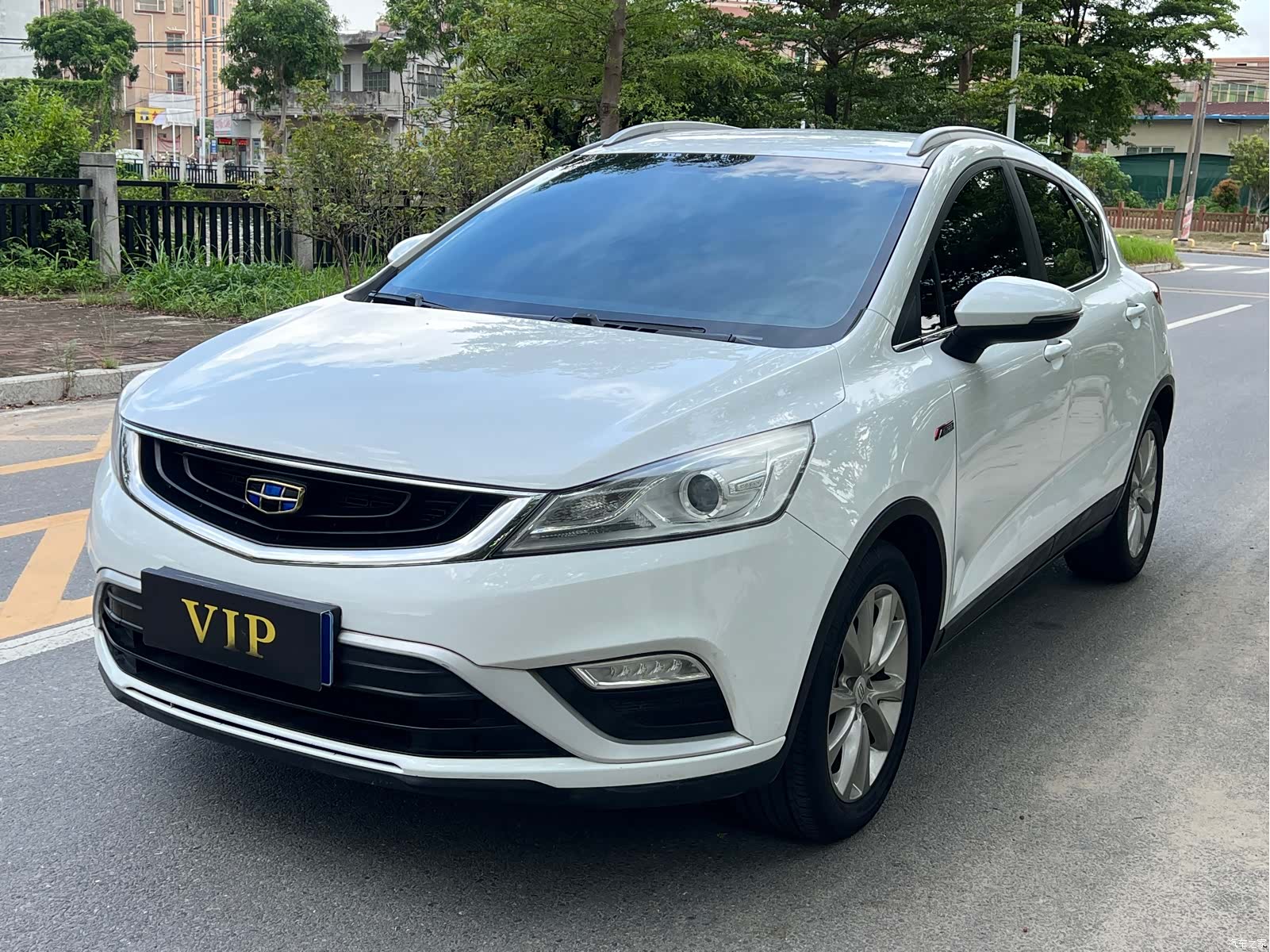 Geely Emgrand, 2017 1