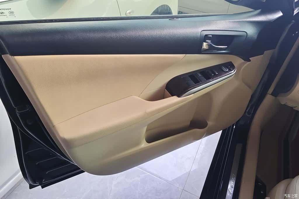 Toyota Camry, 2016 7