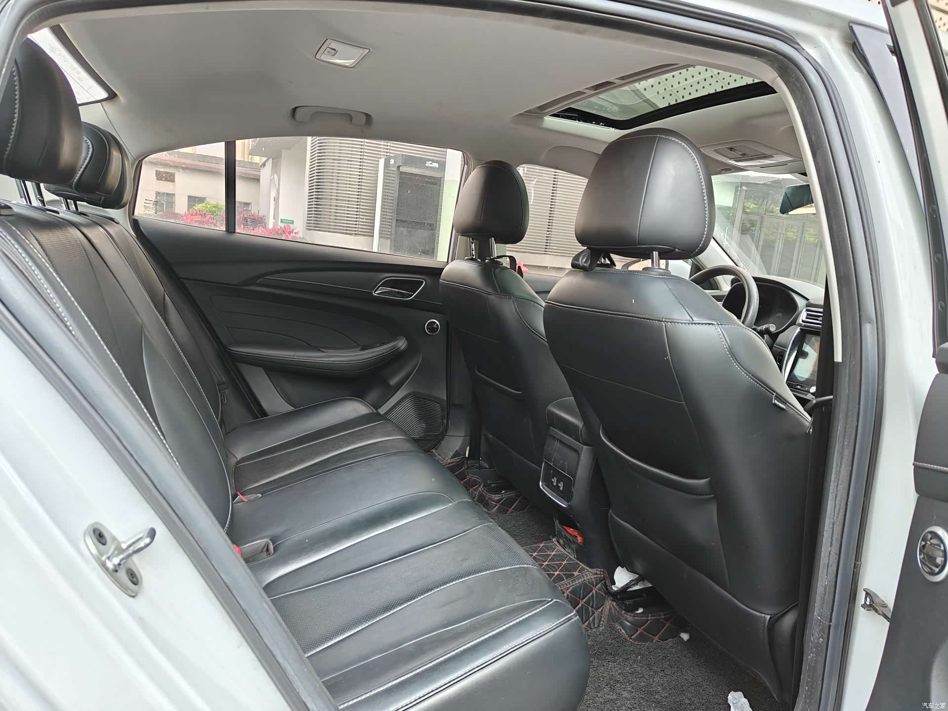 Roewe i5, 2020 6