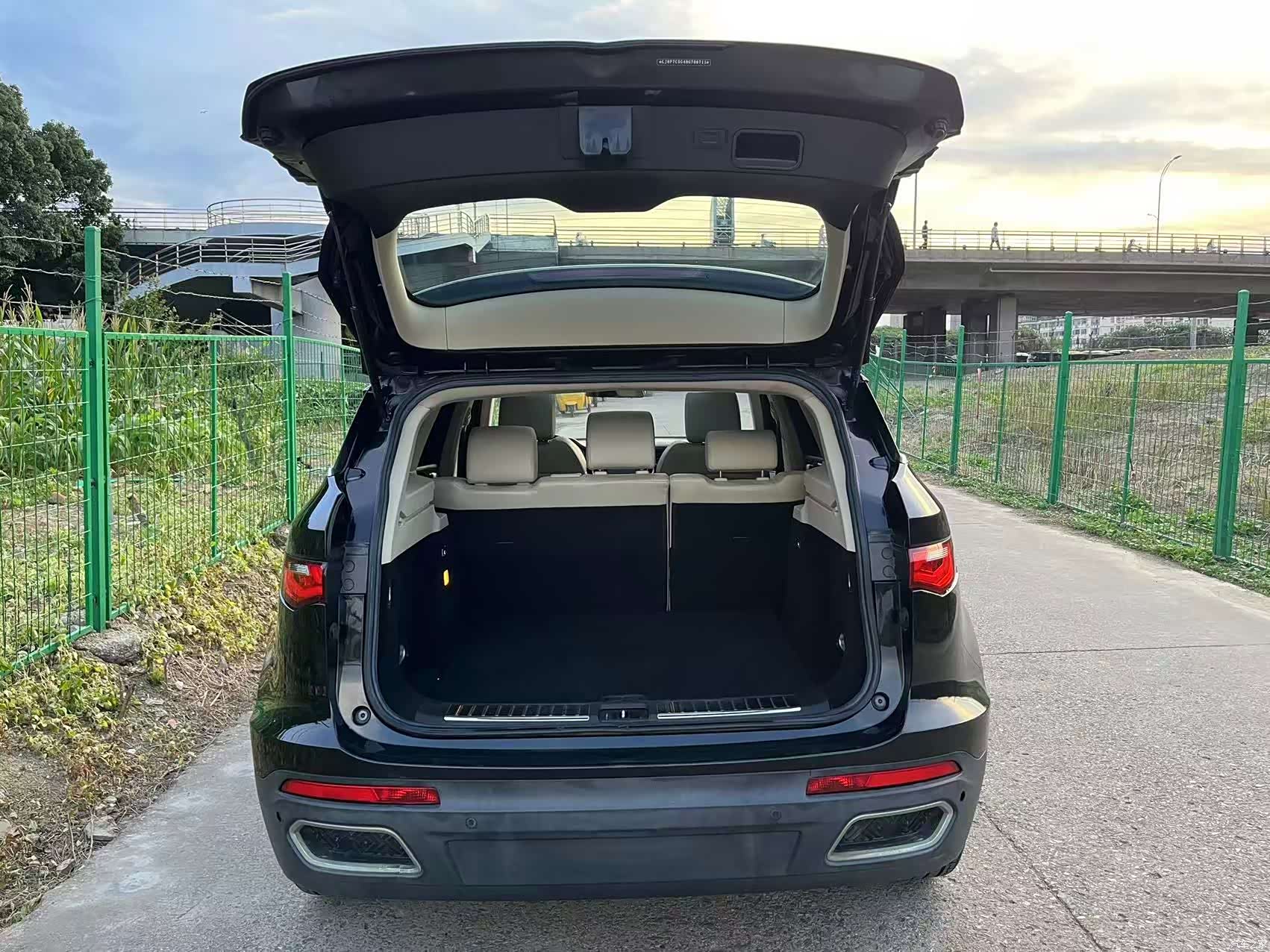 Zotye T700, 2017 12