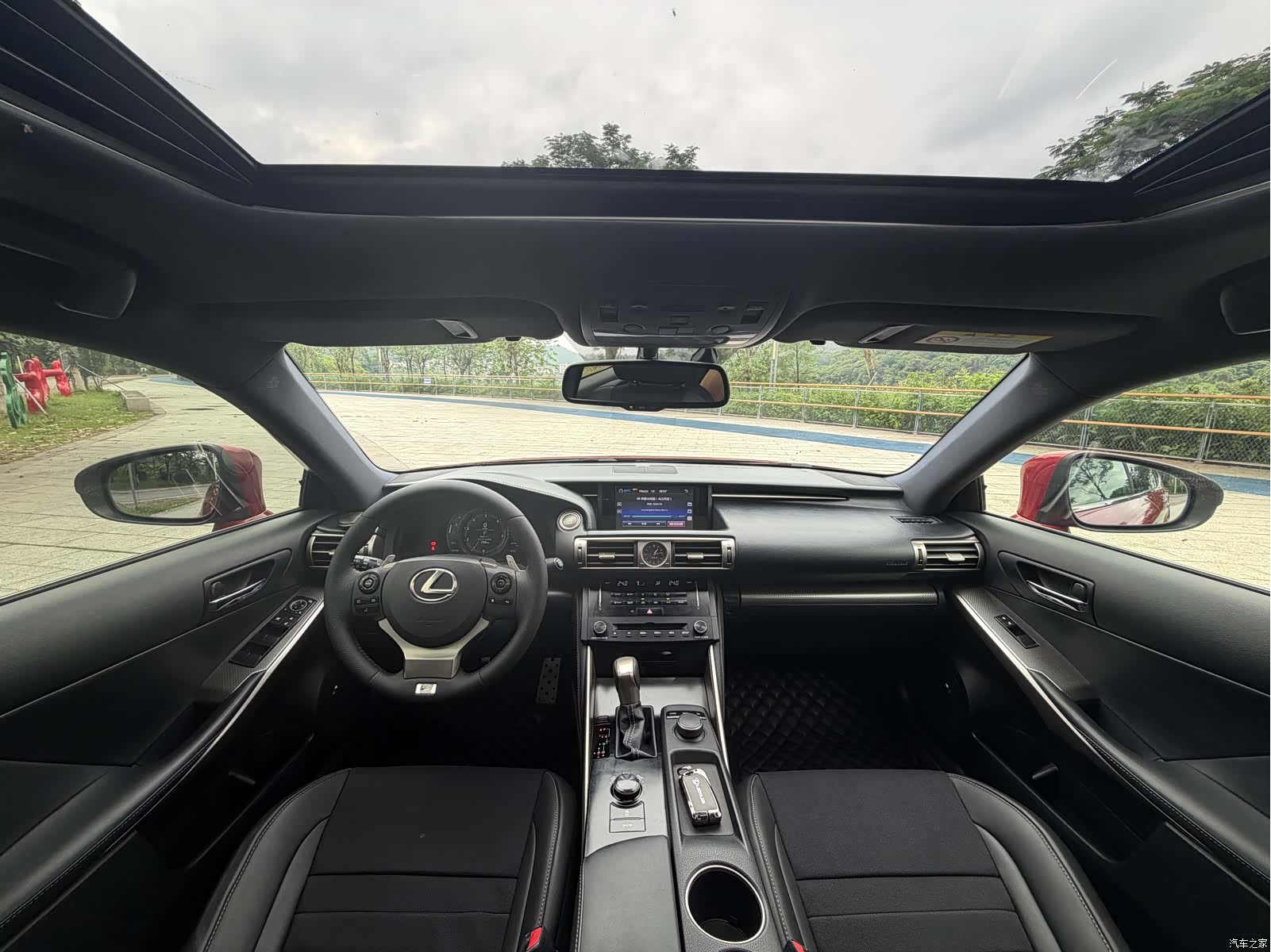 Lexus IS, 2014 6