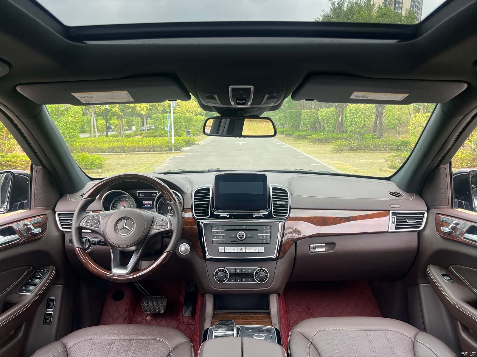 Mercedes-Benz GLS, 2017 10