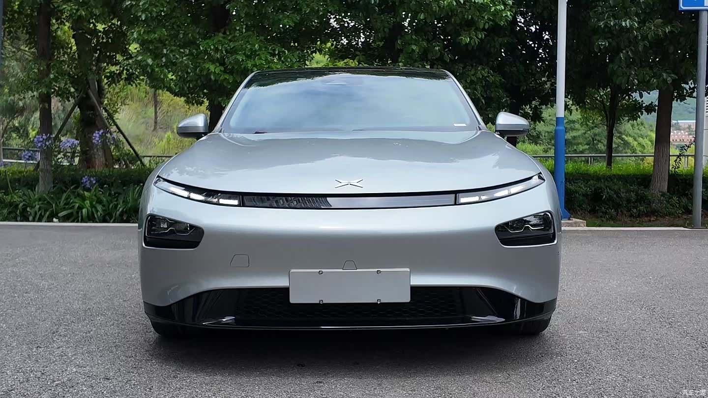 Xpeng P7, 2022 3
