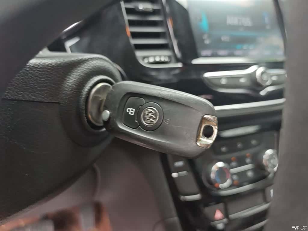 Buick Encore, 2019 9