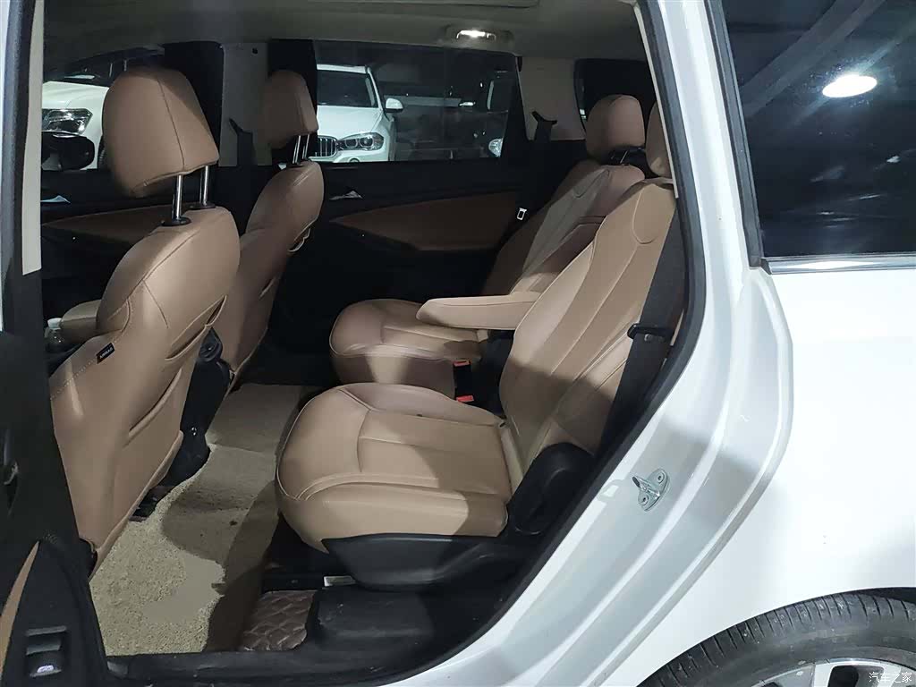 Buick GL6, 2021 17