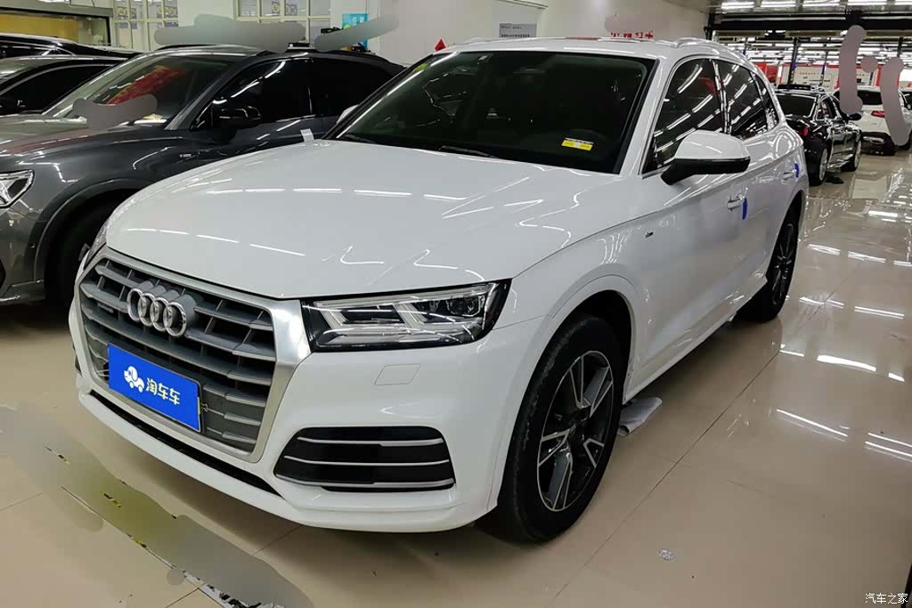 Audi Q5L, 2018 1