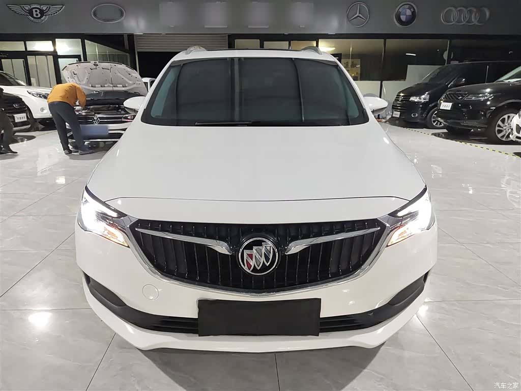 Buick GL6, 2021 3