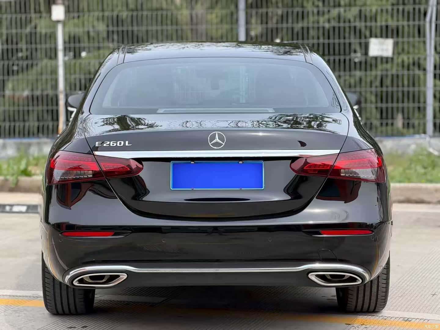 Mercedes-Benz E-Class, 2023 12