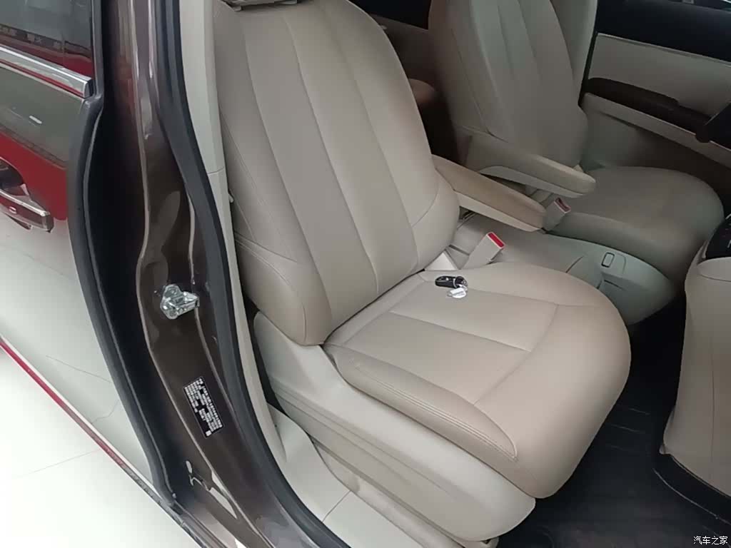 Buick GL8, 2023 25
