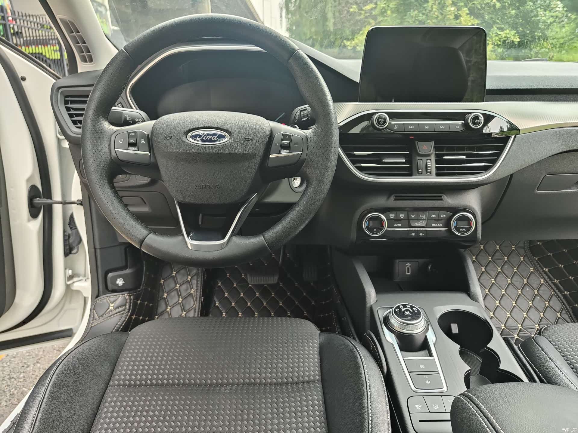 Ford Focus, 2019 7