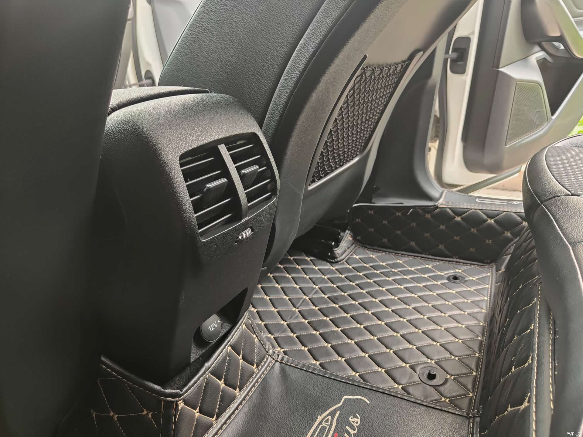 Ford Focus, 2019 9