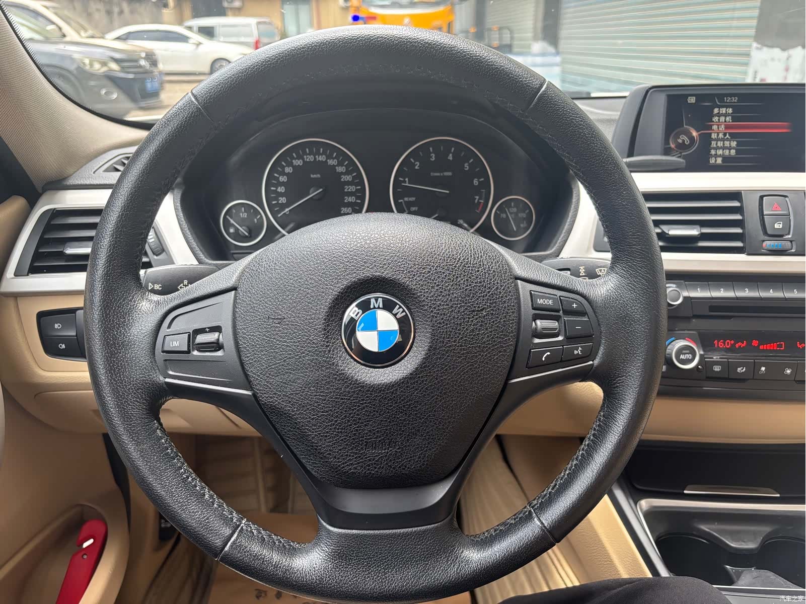 BMW 3 Series, 2015 14
