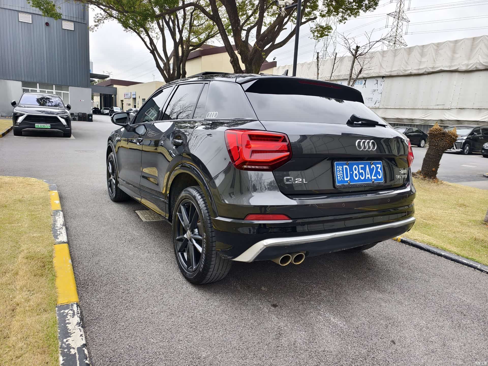 Audi Q2L, 2021 все фото