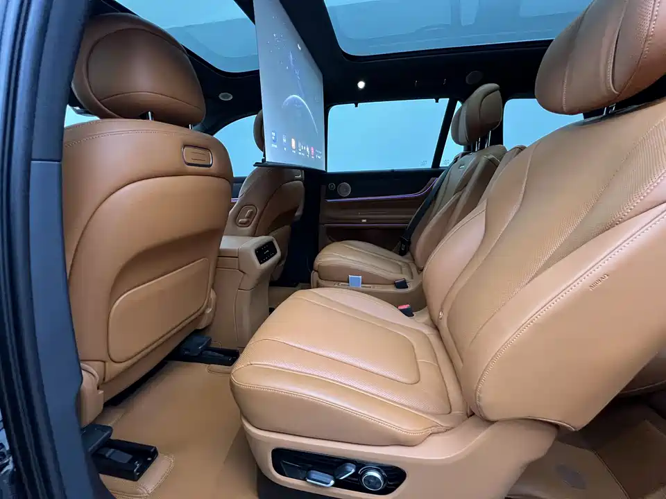 AITO Ask the world M9