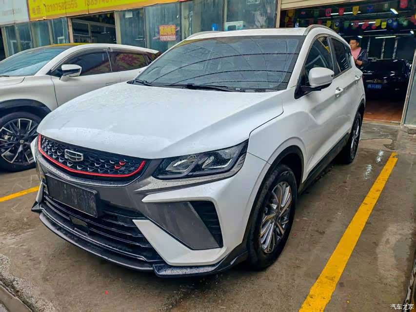 Geely Coolray, 2023 1