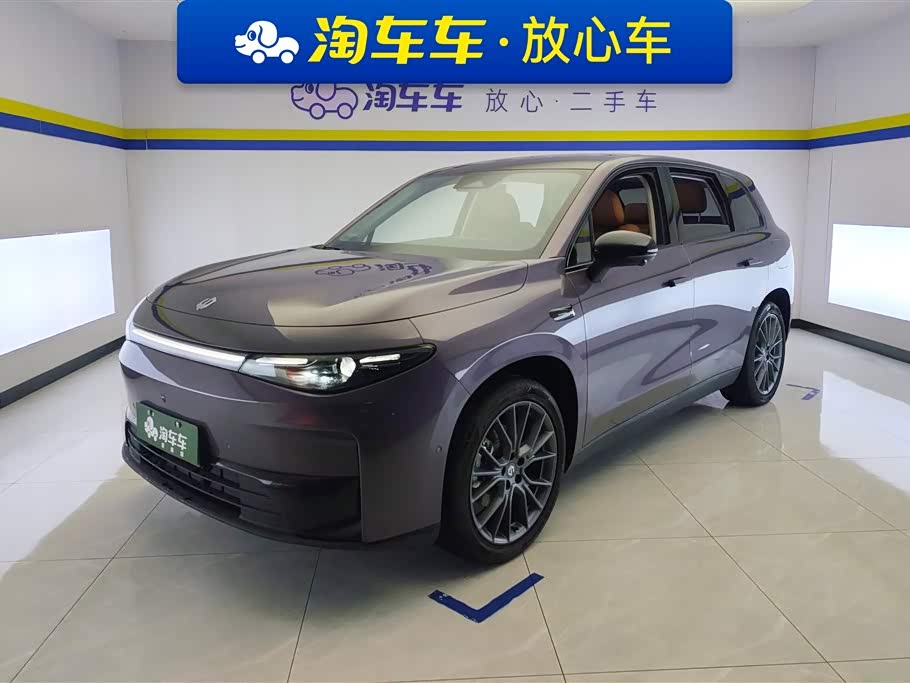 Leapmotor C10