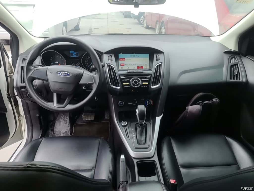 Ford Focus, 2017 10
