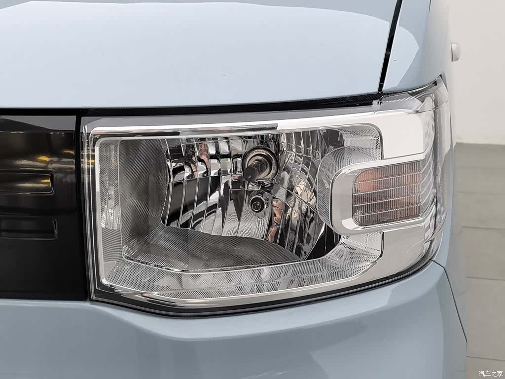Wuling MINIEV, 2023 7