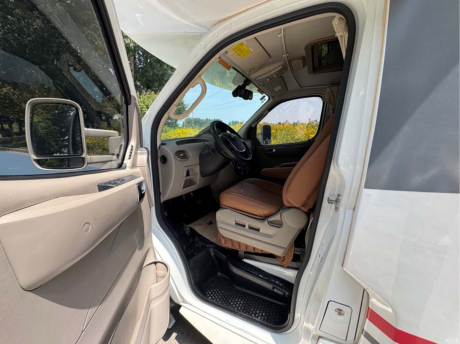 Maxus V80, 2021 21
