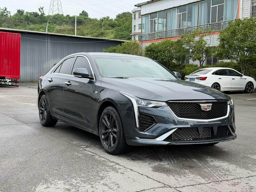 Cadillac CT4