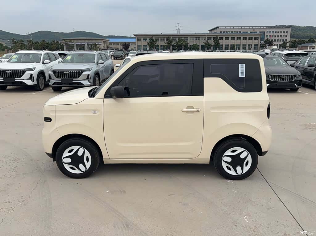 Geely Panda, 2025 15