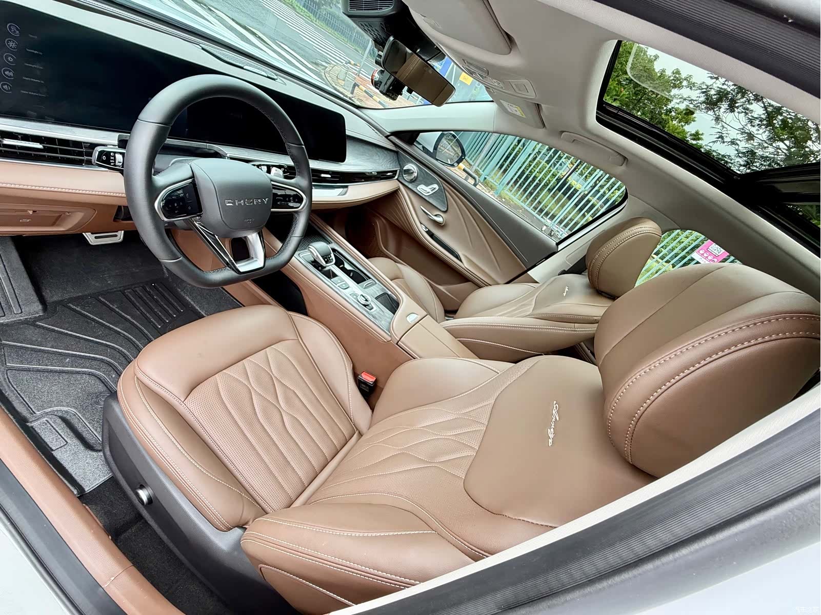 Chery Arrizo 8, 2025 8