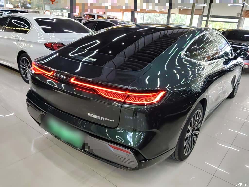 Geely 8, 2025 7