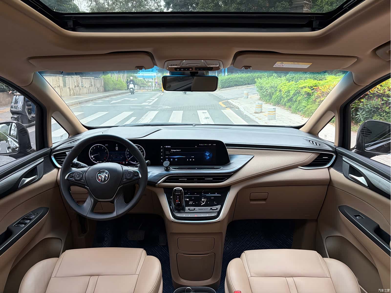 Buick GL8, 2021 13