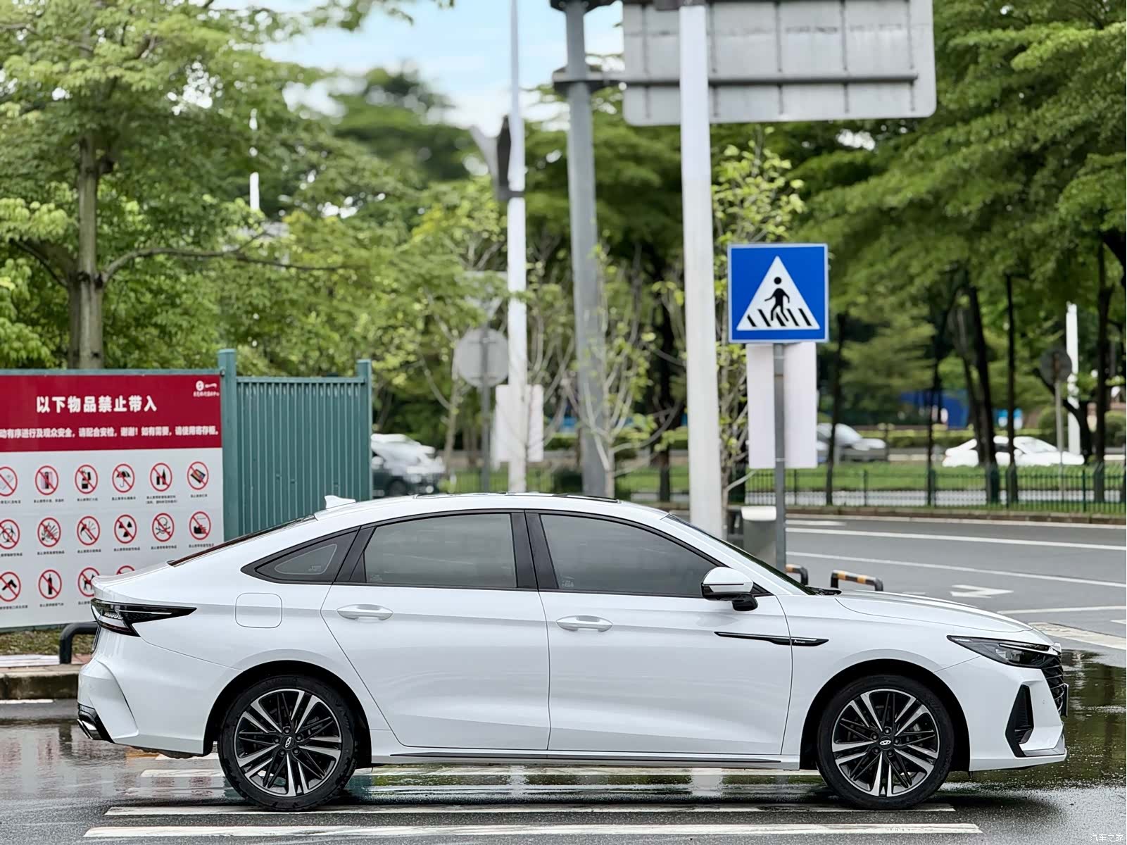 Chery Arrizo 8, 2025 7