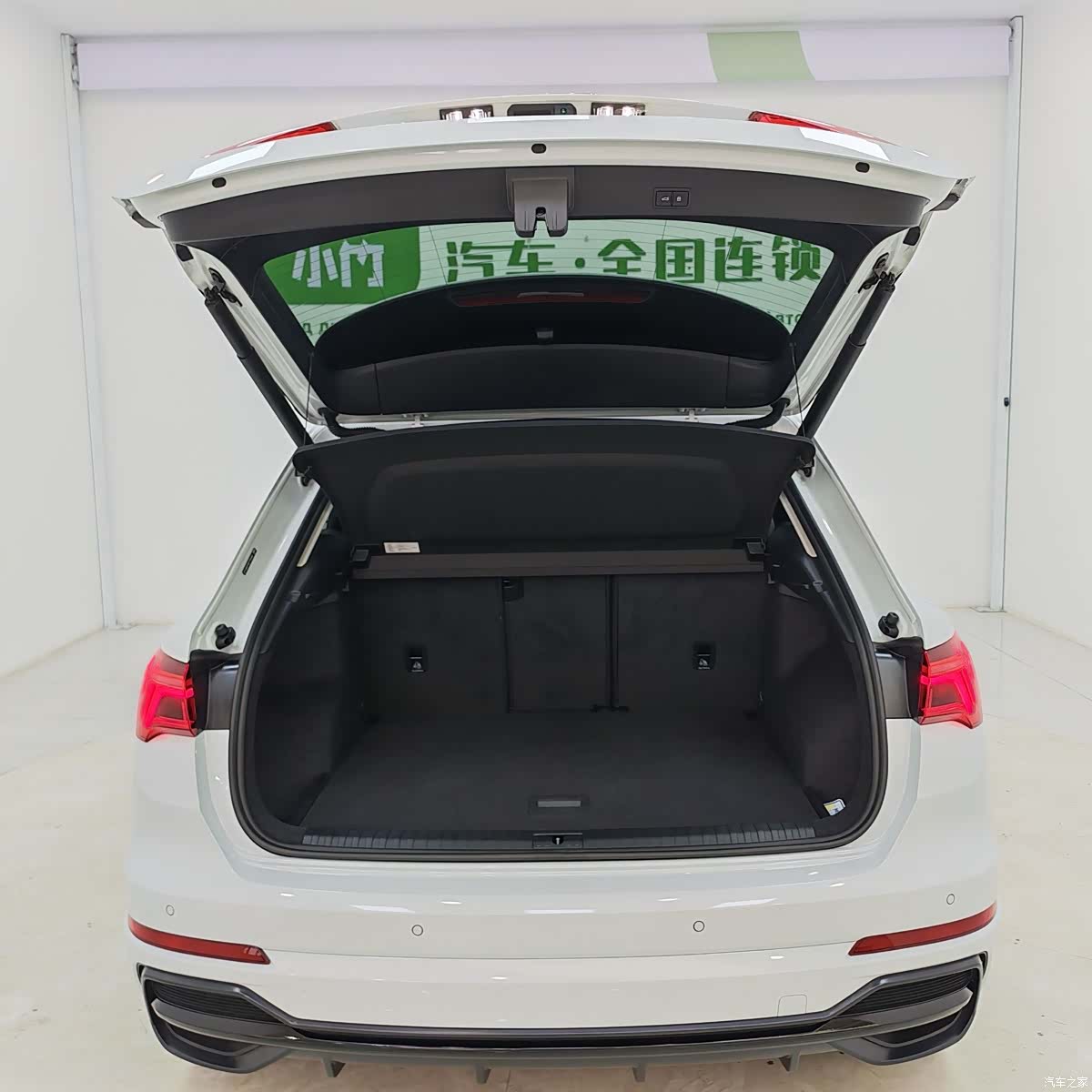 Audi Q3, 2023 16