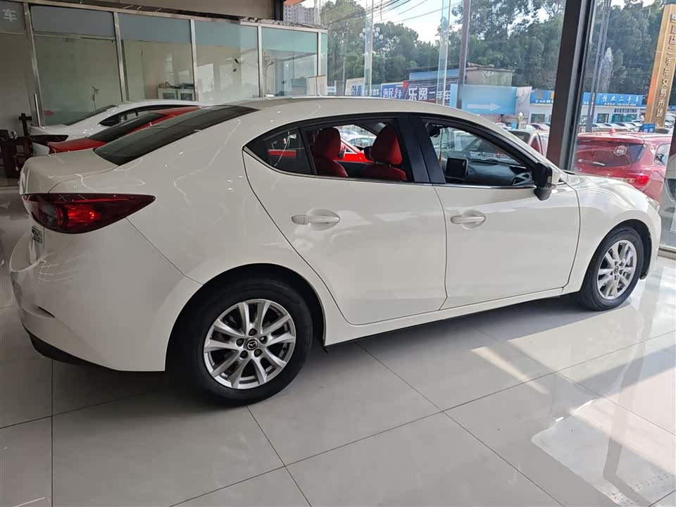Mazda 3 Angkesaila