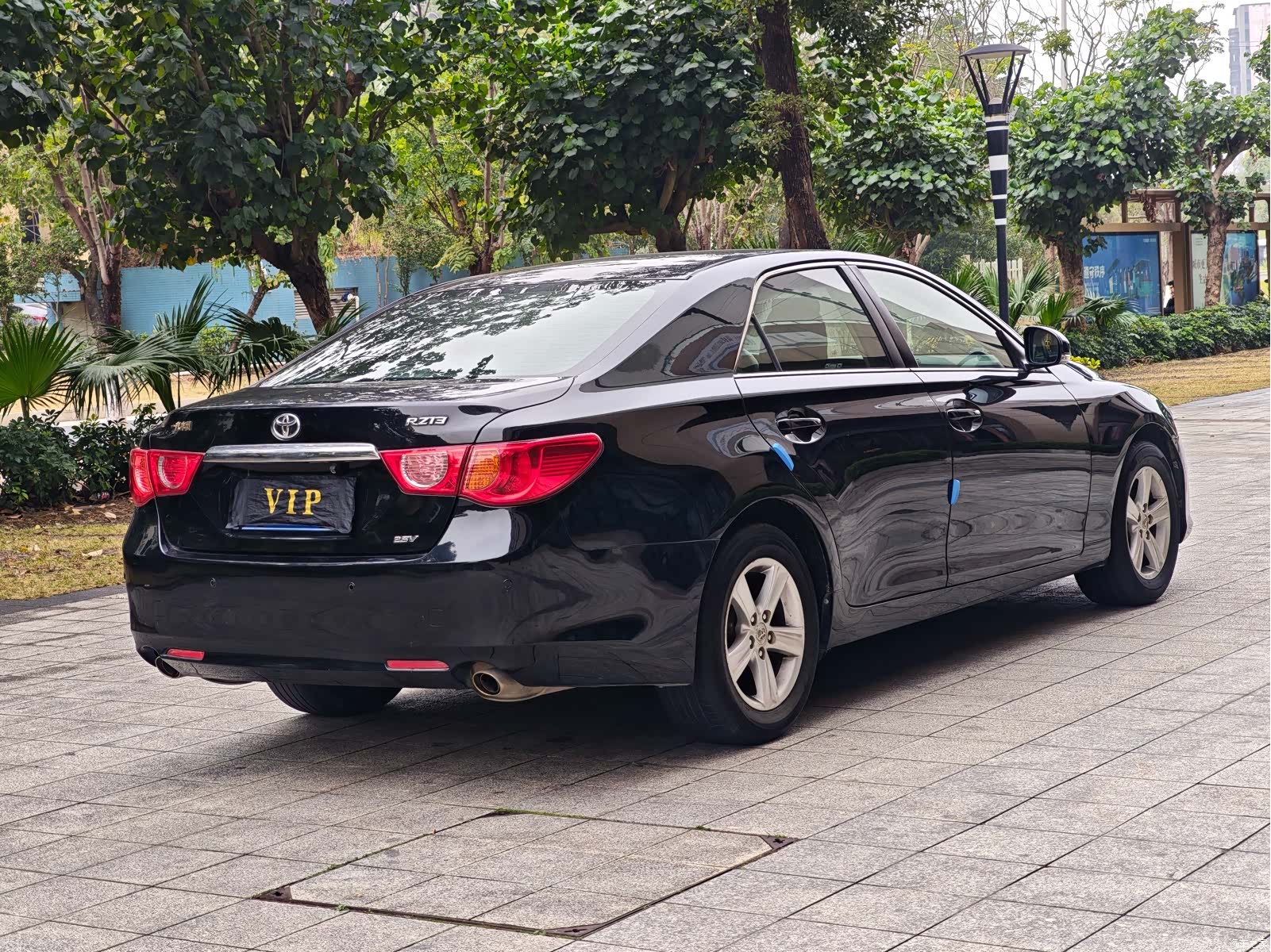 Toyota 2.5S, 2013 13