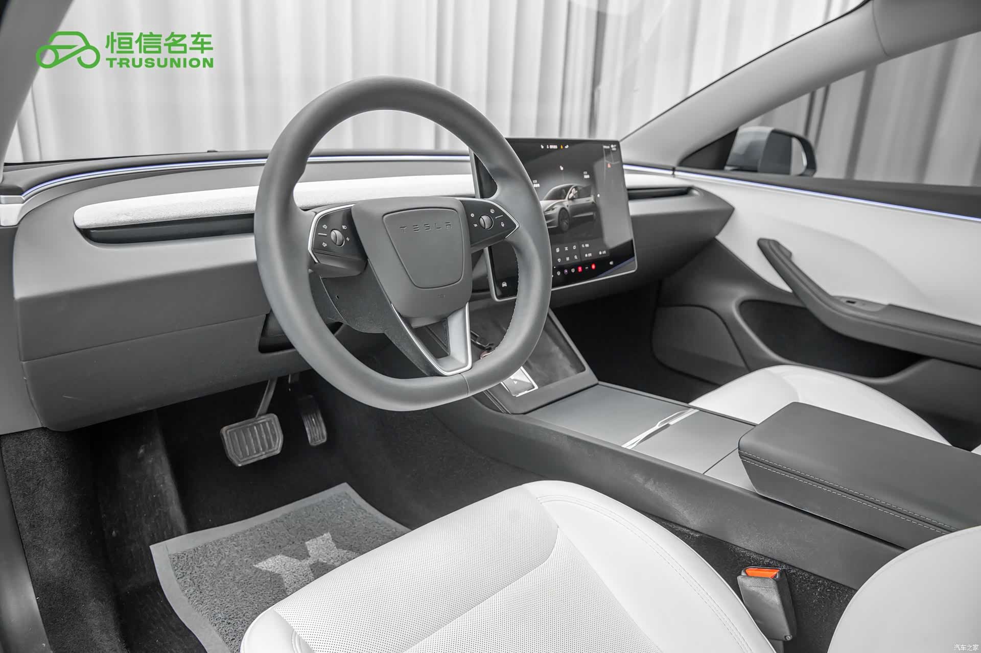 Tesla Model 3, 2024 12