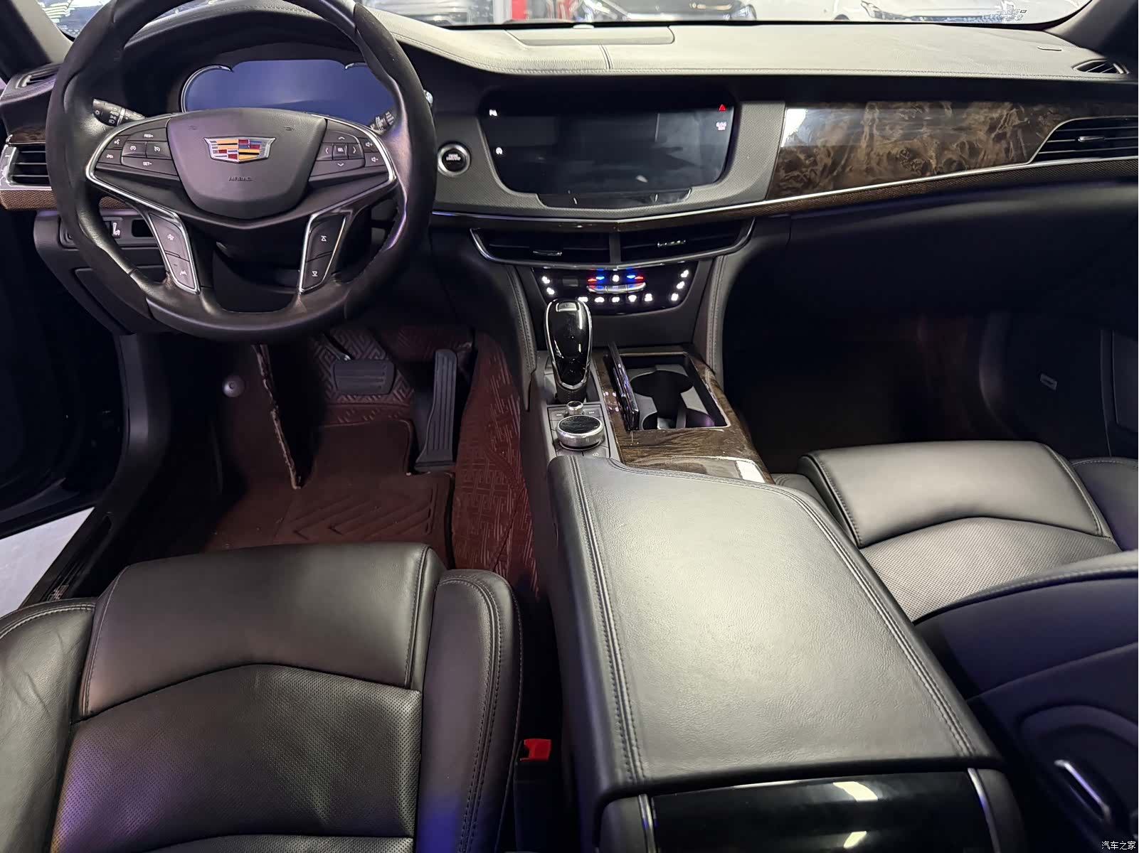 Cadillac CT6, 2021 все фото