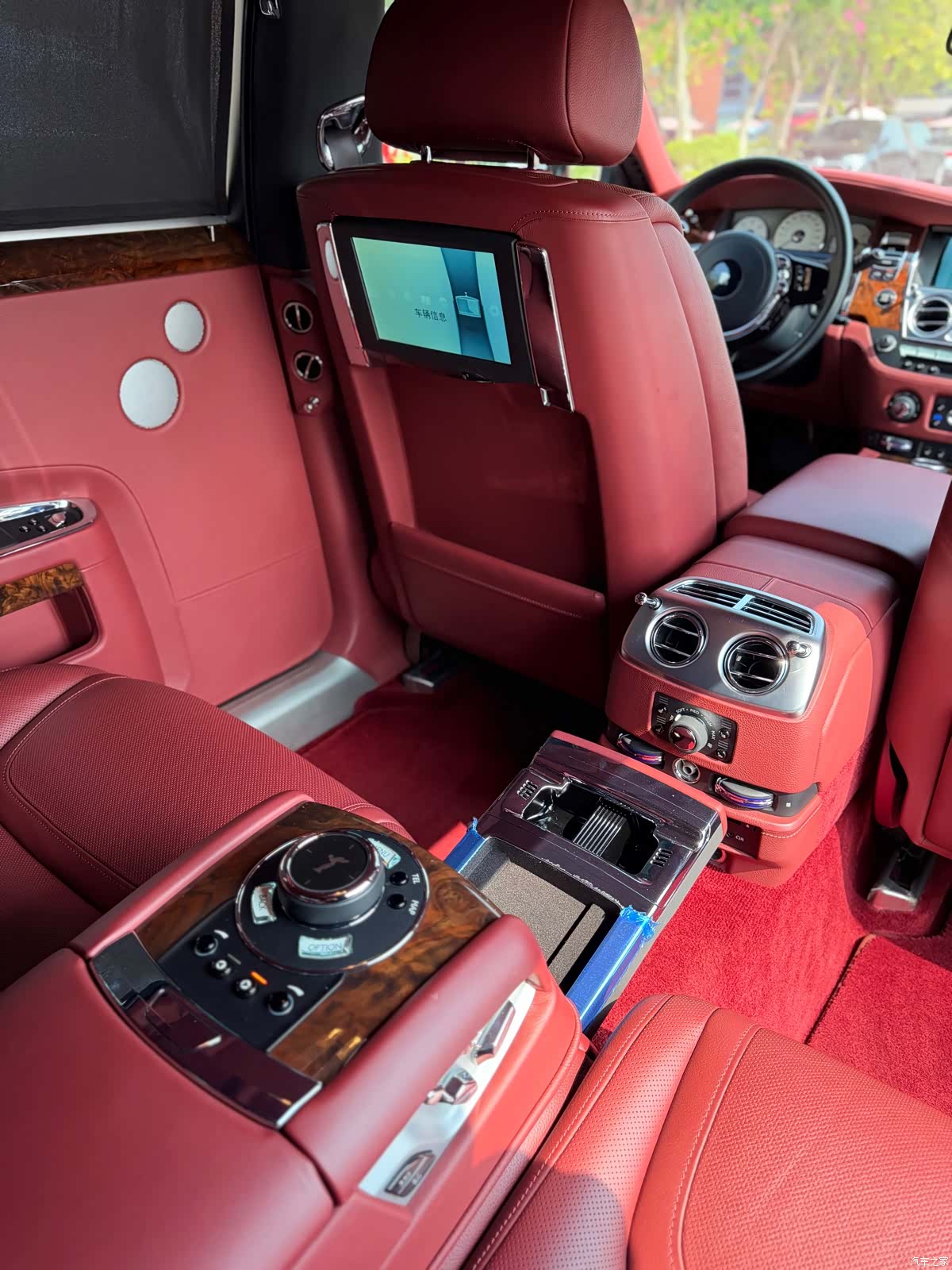 Rolls-Royce Ghost, 2016 40