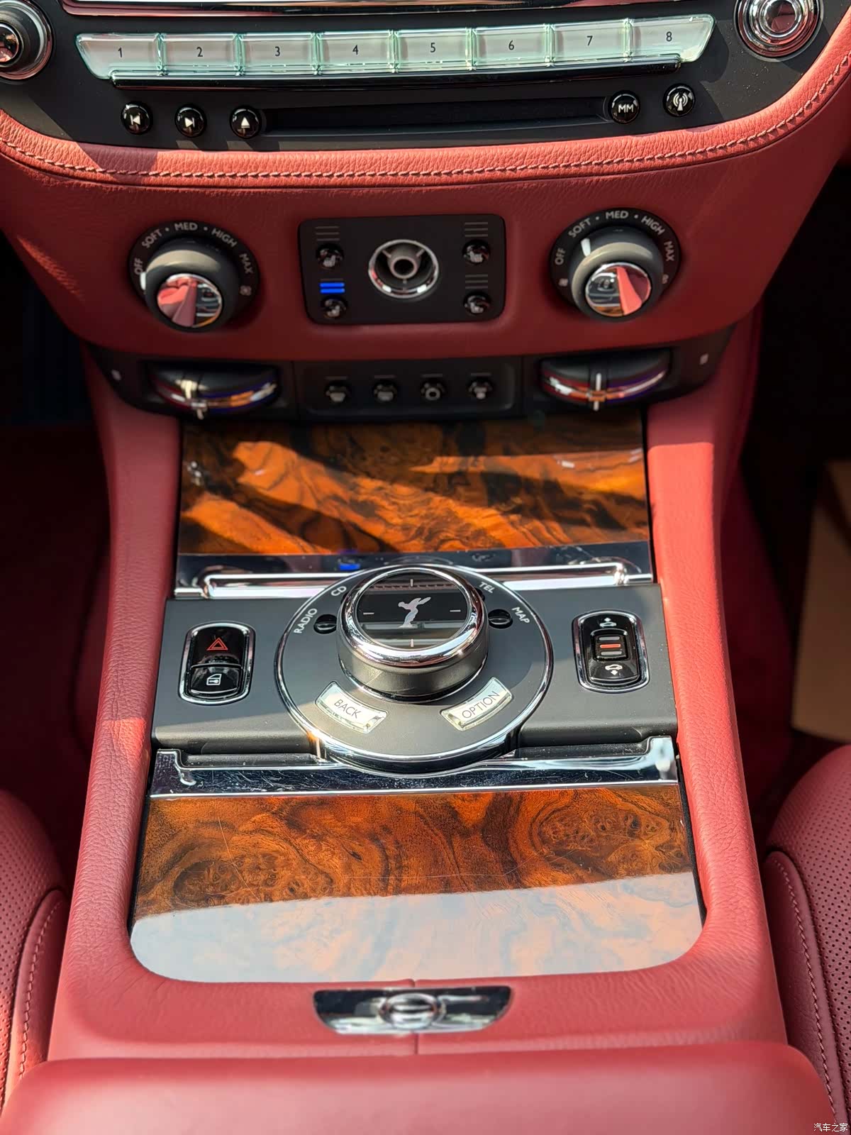 Rolls-Royce Ghost, 2016 36