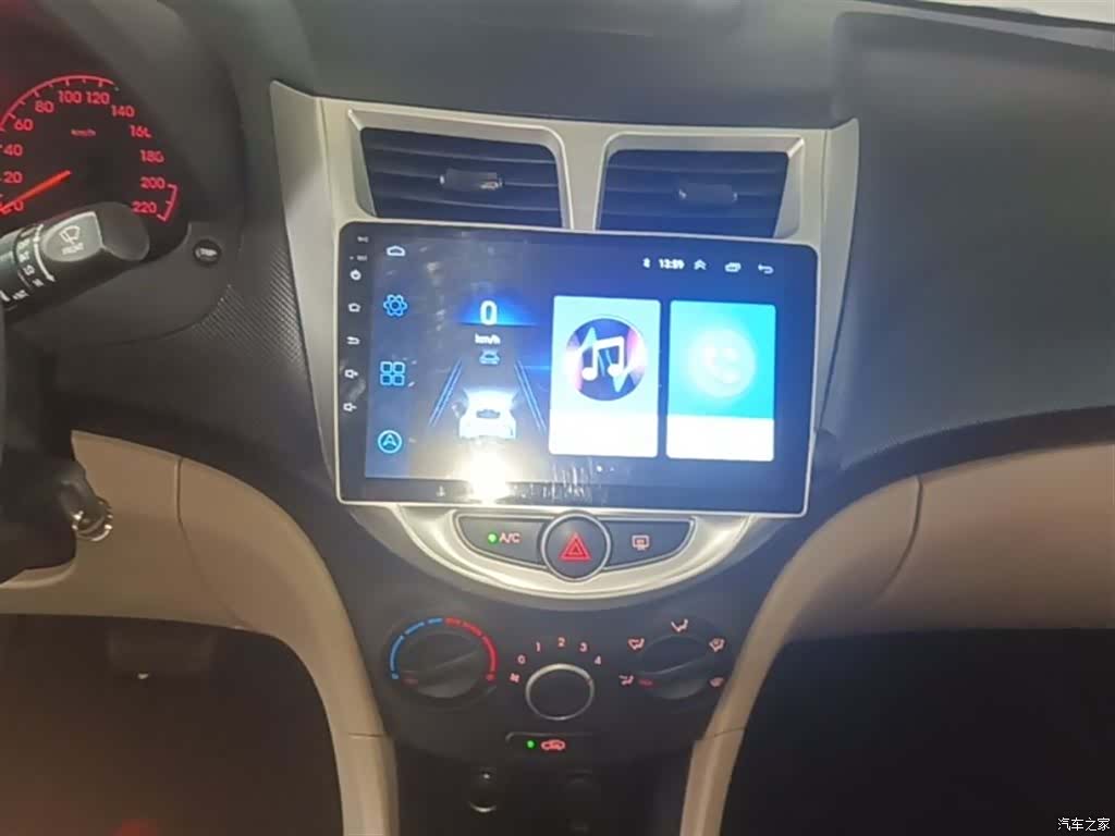 Hyundai GLS, 2016 13