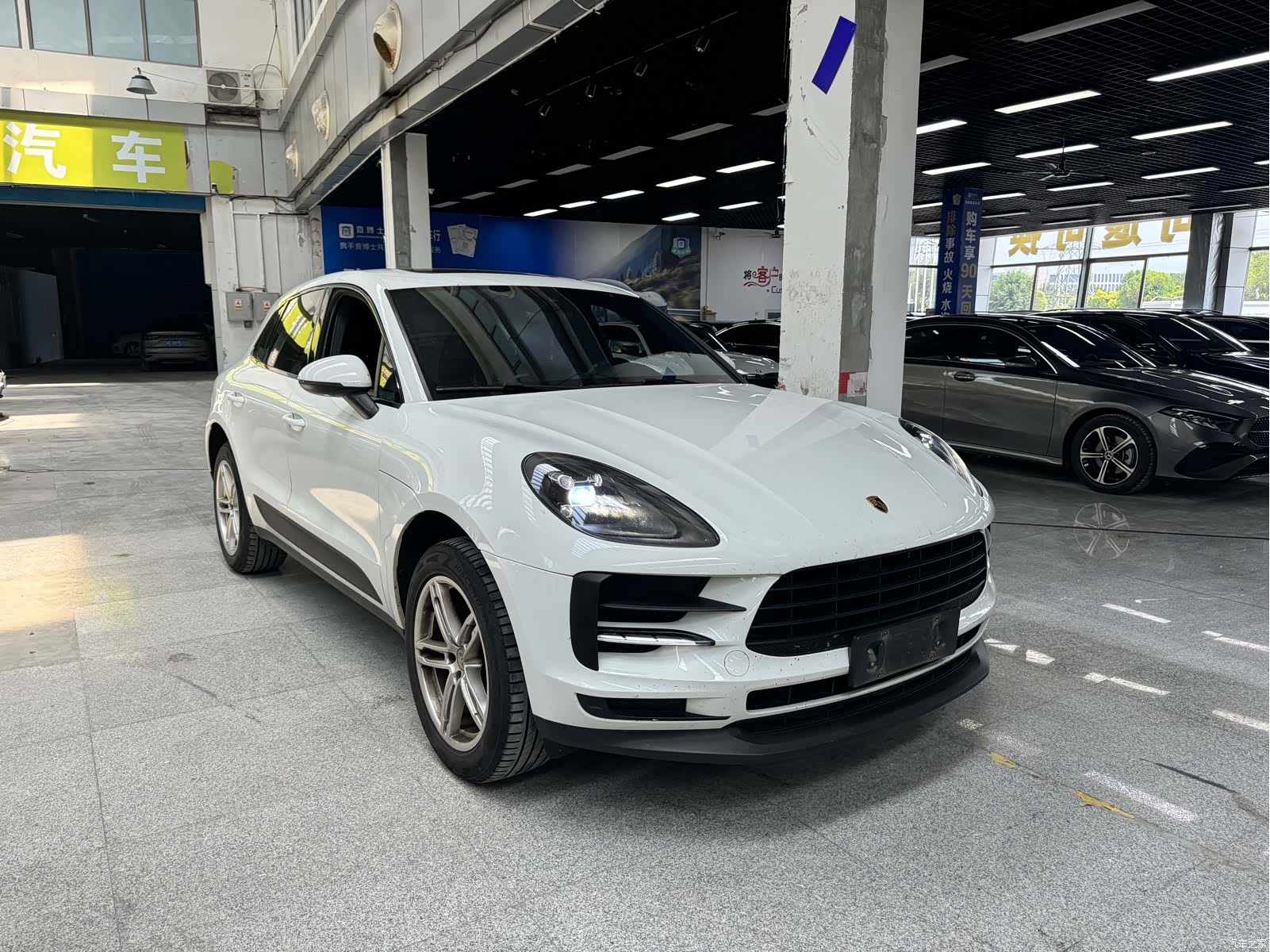 Porsche Macan, 2021 3