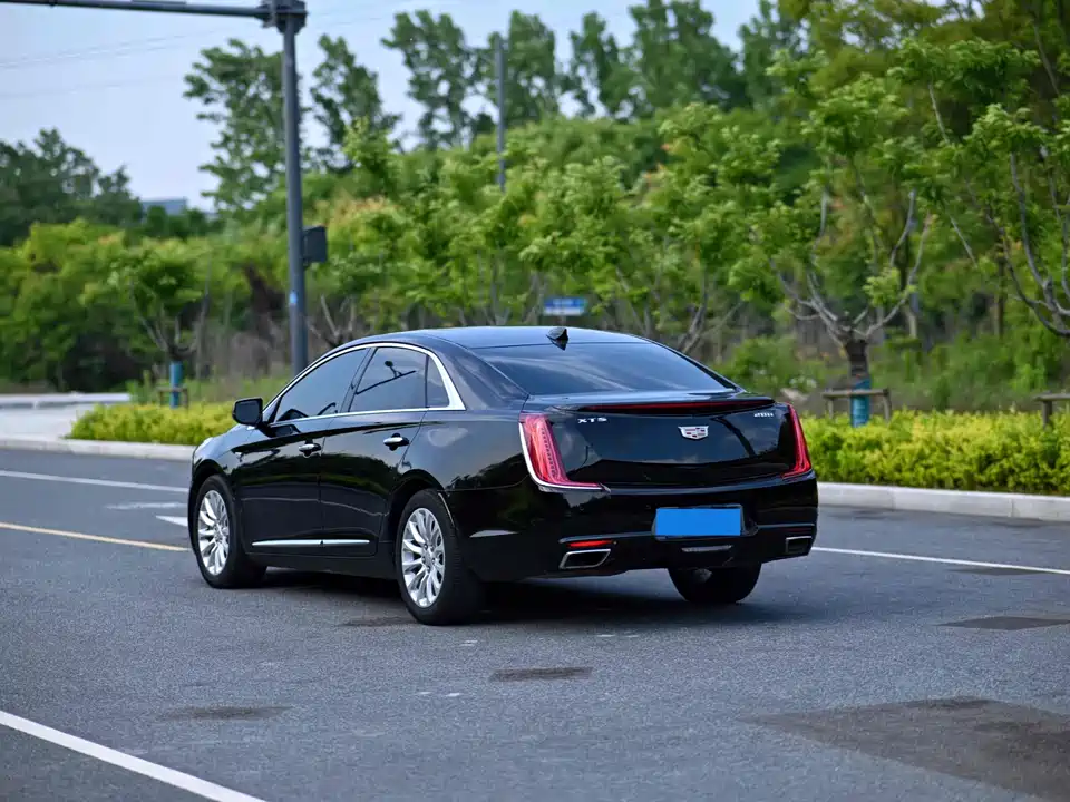 Cadillac XTS