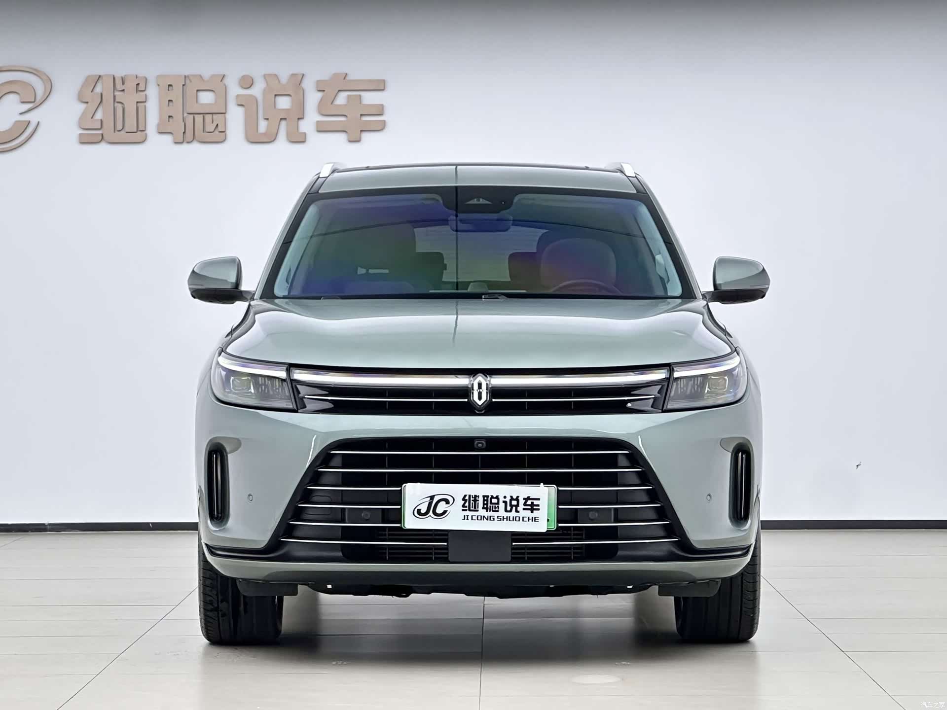AITO M7, 2022 2