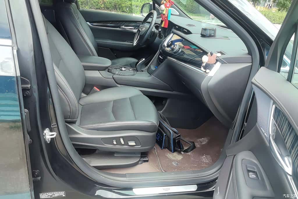 Cadillac XT6, 2024 8