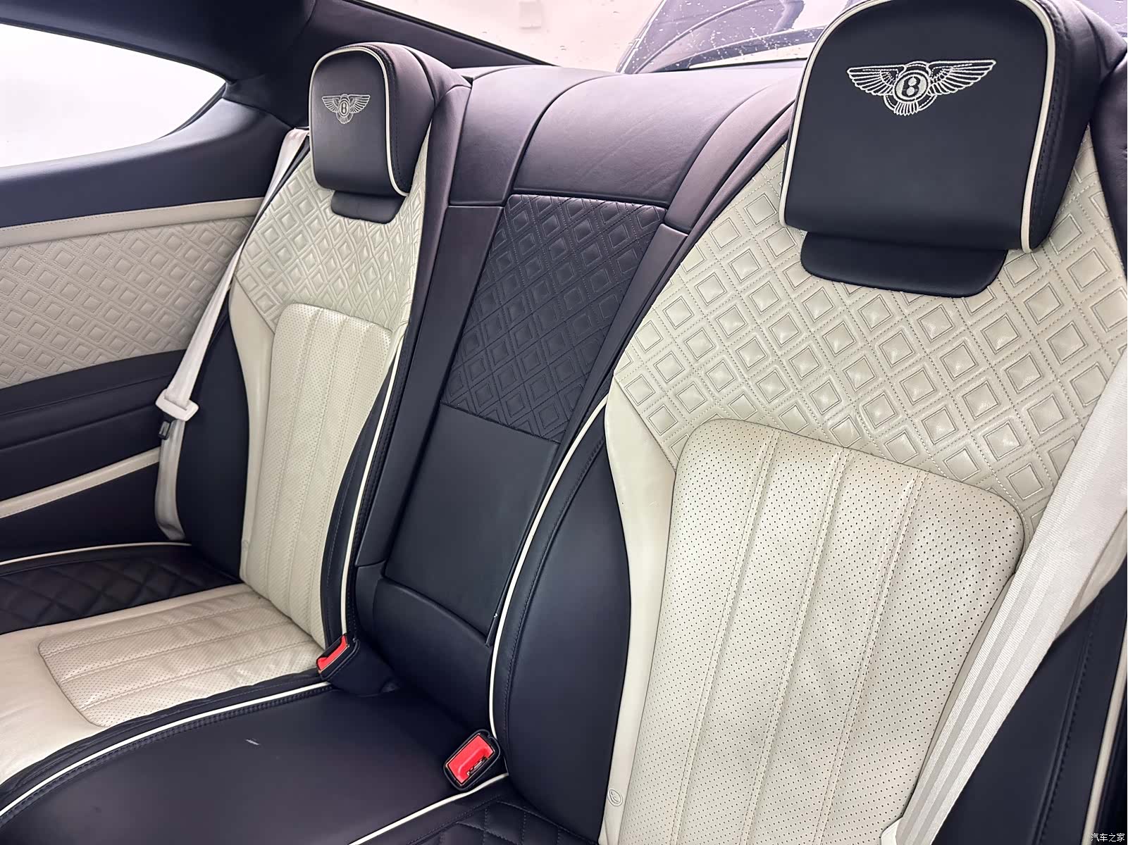 Bentley Continental GT, 2015 26