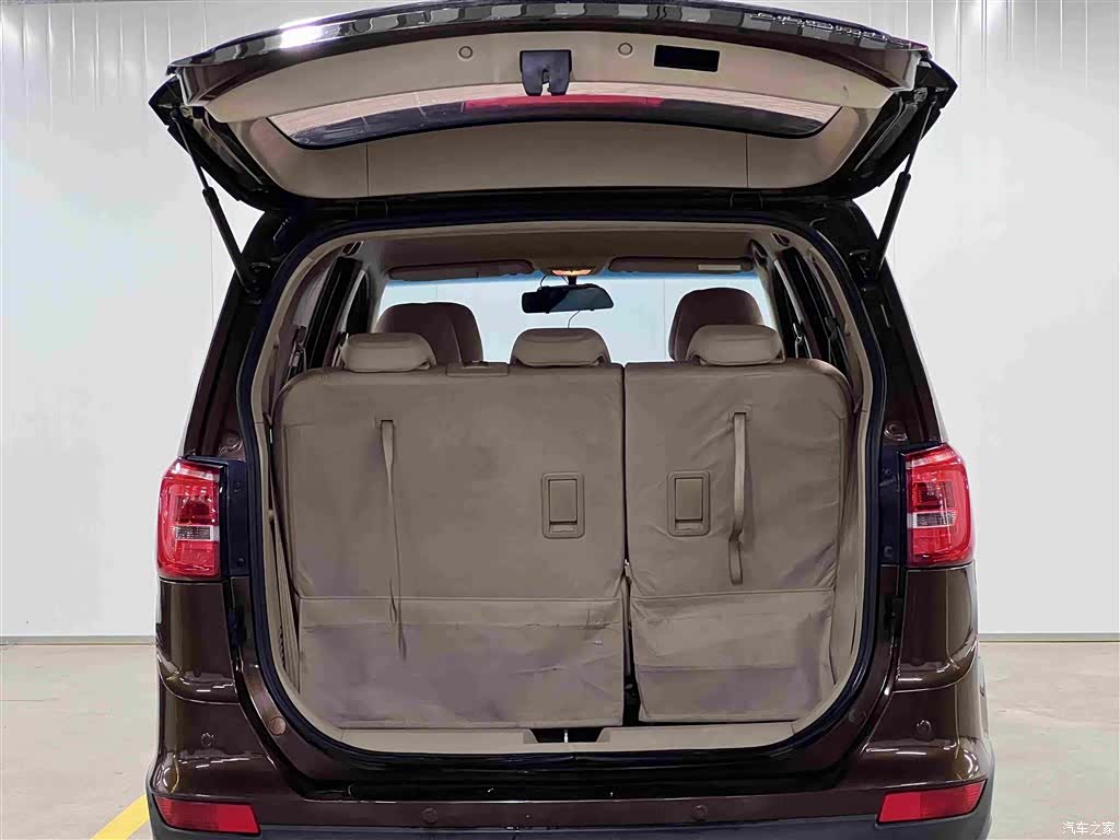 Wuling 730, 2016 17