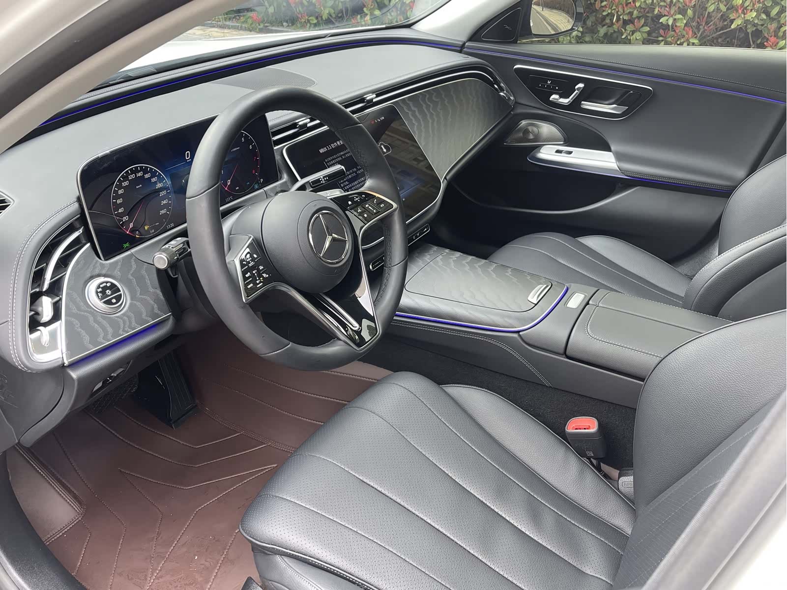 Mercedes-Benz E-Class, 2024 8