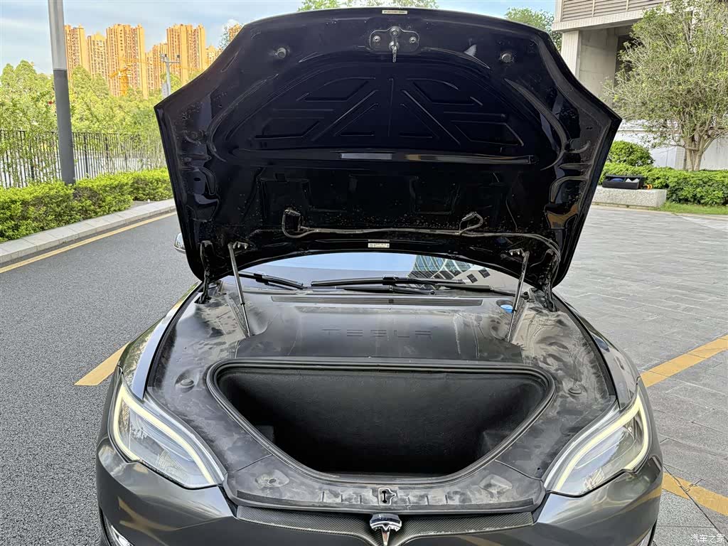 Tesla Model S, 2019 10