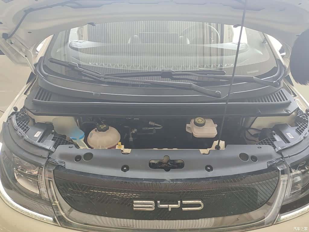 BYD Dolphin, 2023 20