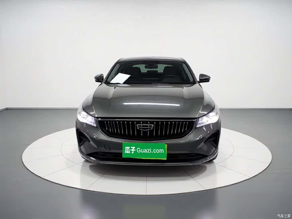 Geely Emgrand, 2022 3